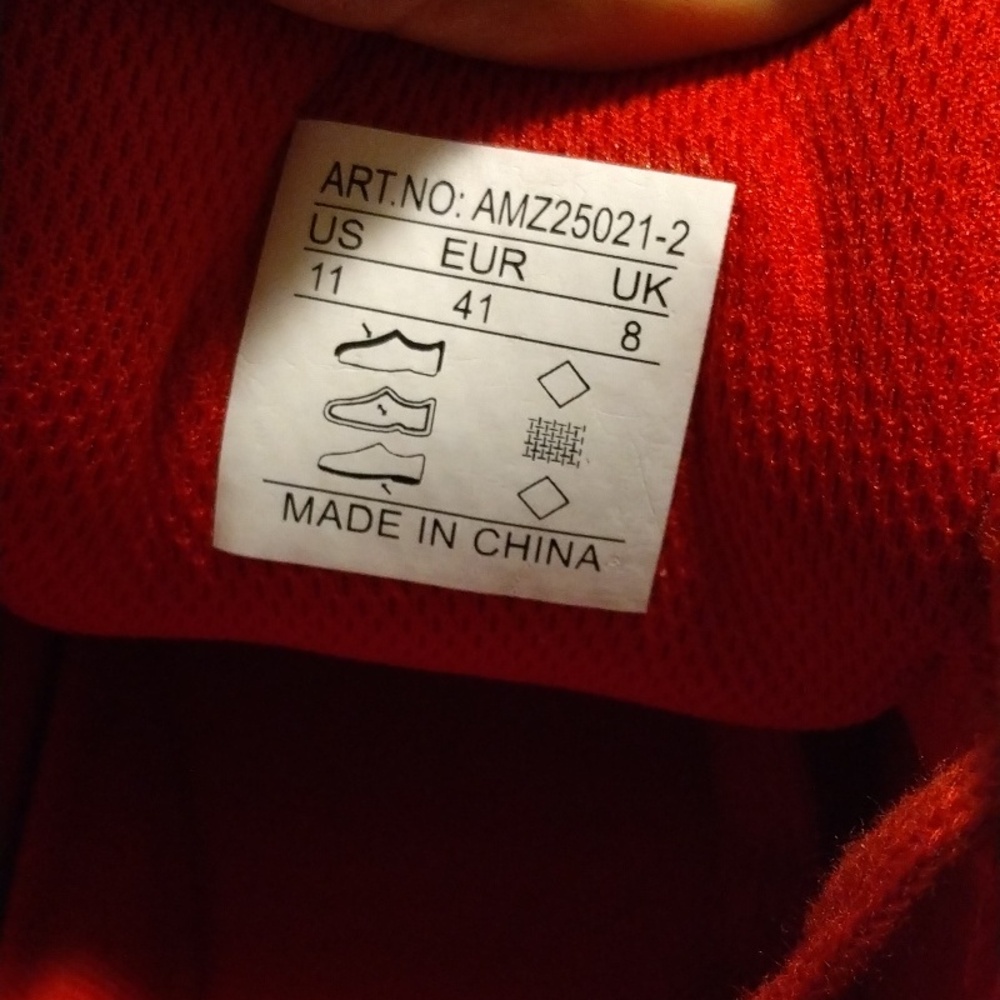 Elegant Red Women's Sneakers - Picture 6 of 9